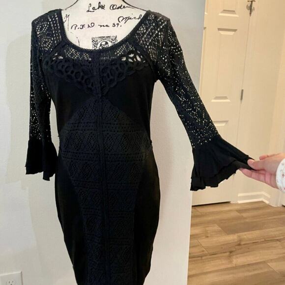 FREE PEOPLE DRESS BODYCON BLACK CROCHET DRESS 3/4 BELL SLEEVES Sz M AESTHETIC - Picture 12 of 16